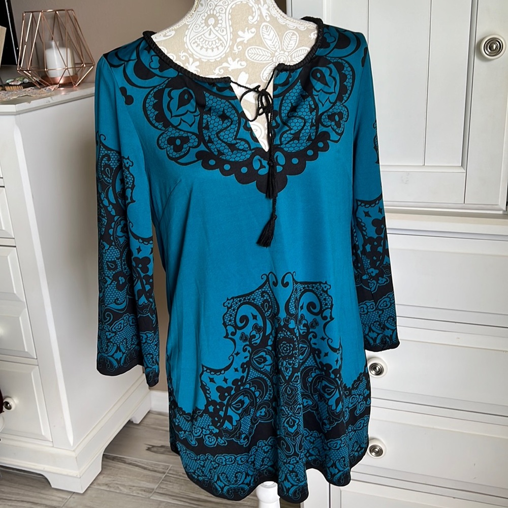 • eci brand dress top, M •